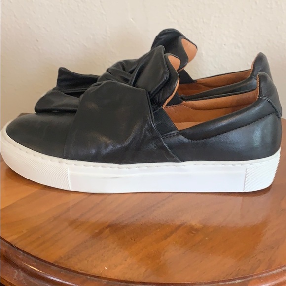 Brusque shoes, Sz 6 1/2 - Picture 4 of 8